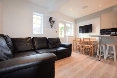 13 Montfort Close (UKC)