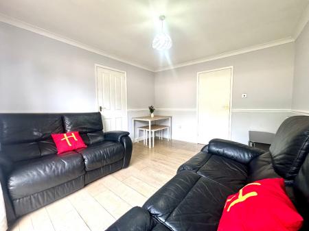 4 bedroom Semi-detached house to let in 4 Bedroom Student Home -8 Ancress Close, UKC