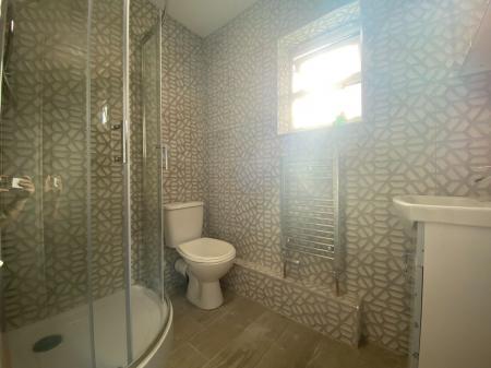 5 bedroom Terraced House to let in 5 Bedroom Student Home - 9 Montfort Close, UKC