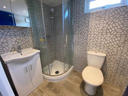 5 bedroom Terraced House to let in 5 Bedroom Student Home - 46 Downs Road, UKC