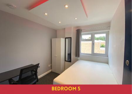 5 bedroom Terraced House to let in 5 Bedroom Student Home - 46 Downs Road, UKC