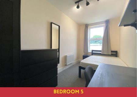 6 bedroom Semi-detached house to let in 6 Bed Student Home - 121 Sturry Road, Canterbury