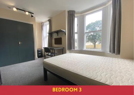 6 bedroom Semi-detached house to let in 6 Bed Student Home - 121 Sturry Road, Canterbury