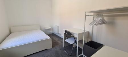 2 bedroom Flat to let in Flat 2, 4 Turnagain Lane, Canterbury