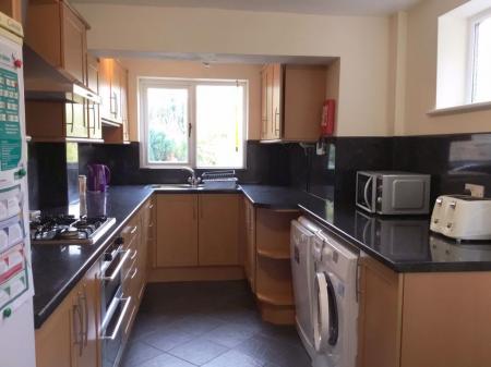 2 bedroom Terraced House to let in Riverdale Road, Canterbury