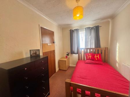 5 bedroom Semi-detached house to let in 5 Bed Student Home - 43 Kemsing Gardens