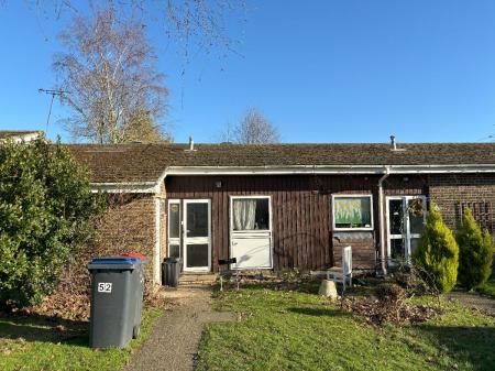 5 bedroom Semi-detached house to let in 5 Bed Student Home - 52 Ulcombe Gardens, Canterbury