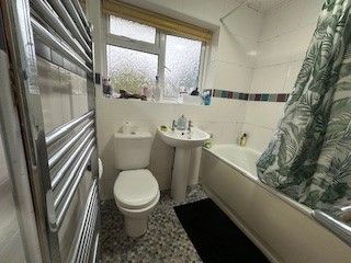 5 bedroom Semi-detached house to let in 5 Bed Student Home - 26College Road, Canterbury