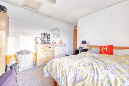 4 bedroom End of terrace house to let in 4 Bed Student Home - 15 Clement Close