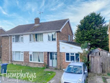 5 bedroom Semi-detached house to let in 7 College Road