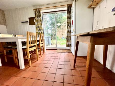 3 bedroom Semi-detached house to let in Craddock Road