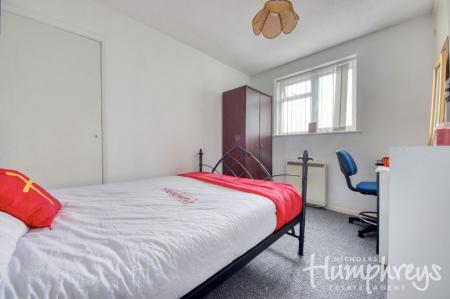 3 bedroom Terraced House to let in Goudhurst Close