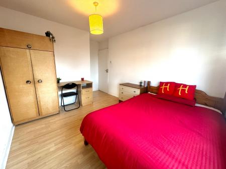 4 Bed Student Home - 60 Kemsing Gardens