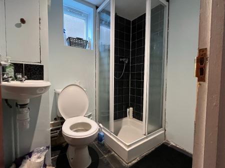 6 bedroom Terraced House to let in 6 Bed Student Home - 32 Kemsing Gardens