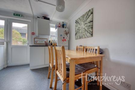 5 bedroom Terraced House to let in Regency Place, Canterbury