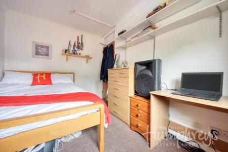 5 bedroom Terraced House to let in Regency Place, Canterbury