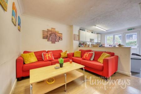 5 bedroom Terraced House to let in Regency Place, Canterbury