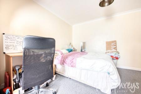 5 bedroom Terraced House to let in 4 Bed Student Home - 5 Ulcombe Gardens
