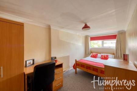 5 bedroom Terraced House to let in 4 Bed Student Home - 5 Ulcombe Gardens