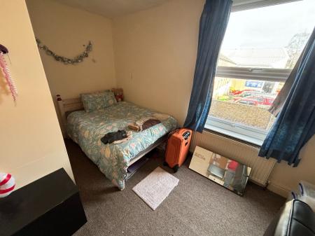 1 bedroom Terraced House to let in 5 Bed Student Home - 2 Tudor Road, Canterbury