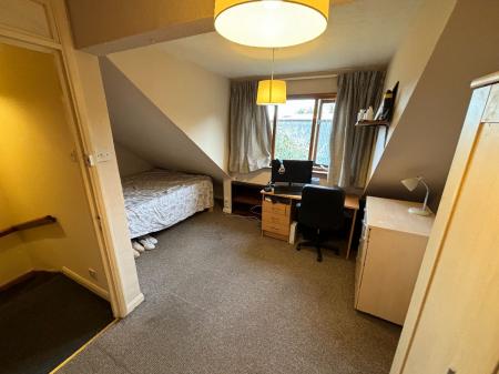 5 bedroom Terraced House to let in 5 Bed Student Home - 9 Regency Place, Canterbury