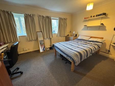 5 bedroom Terraced House to let in 5 Bed Student Home - 9 Regency Place, Canterbury