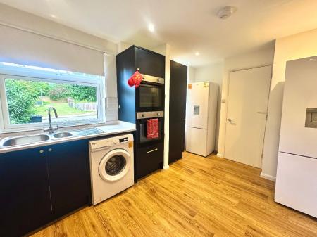 5 bedroom Semi-detached house to let in 5 Bed Student Home - 50 Downs Road, Canterbury