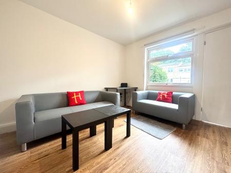 5 bedroom Semi-detached house to let in 5 Bed Student Home - 50 Downs Road, Canterbury