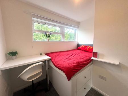 5 bedroom Semi-detached house to let in 5 Bed Student Home - 50 Downs Road, Canterbury