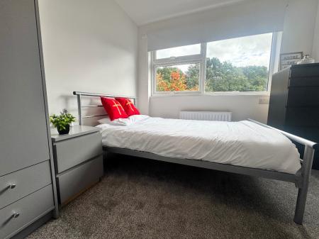 5 bedroom Semi-detached house to let in 5 Bed Student Home - 50 Downs Road, Canterbury