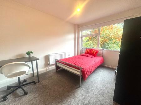 5 bedroom Semi-detached house to let in 5 Bed Student Home - 50 Downs Road, Canterbury