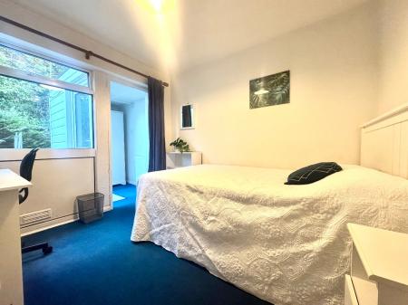 4 bedroom House share to let in Ancress Close, Canterbury