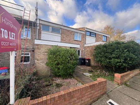 4 bedroom House share to let in Ancress Close, Canterbury