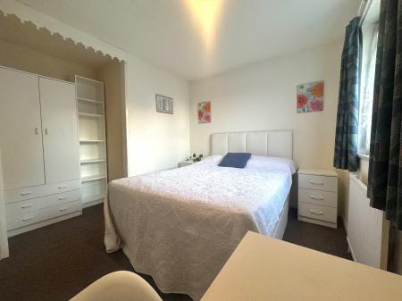 4 bedroom House share to let in Ancress Close, Canterbury