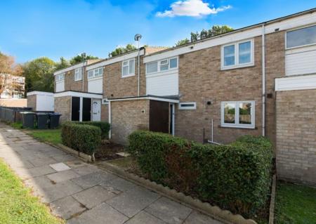 4 bedroom Terraced House to let in Downs Road, Canterbury