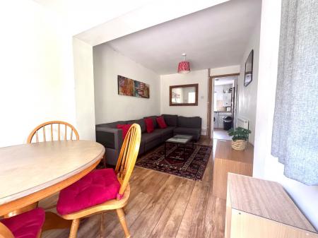 4 bedroom Terraced House to let in Downs Road, Canterbury