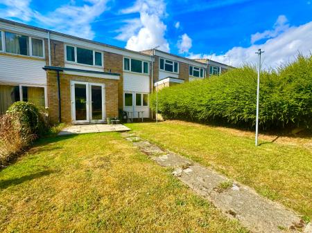 4 bedroom Terraced House to let in Downs Road, Canterbury