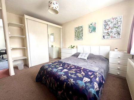 4 bedroom Terraced House to let in Downs Road, Canterbury