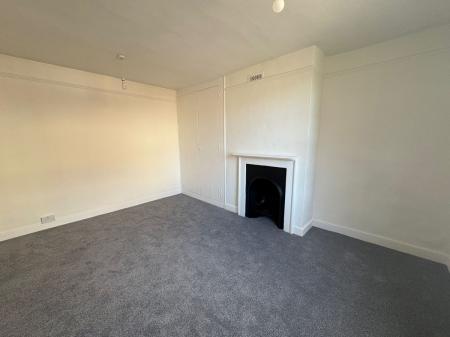 3 bedroom Terraced House to let in The Precincts, Canterbury