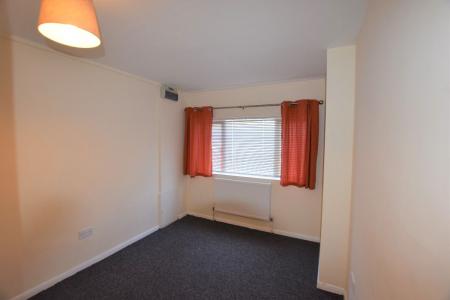 5 bedroom Semi-detached house to let in Wincheap, Canterbury