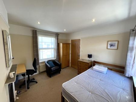 3 bedroom Terraced House to let in 6 Lansdown Road, Canterbury