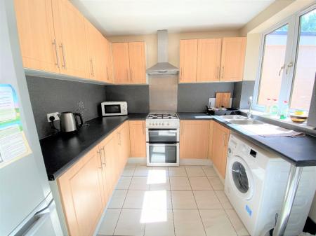 20 Downs Road, Canterbury