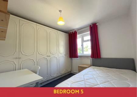 5 bedroom Detached house to let in 5 Bedroom Student Home - UKC - 96 Salisbury Rd