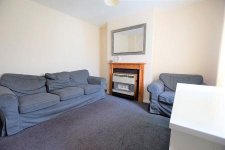 4 bedroom Terraced House to let in Tunstall Road, Canterbury