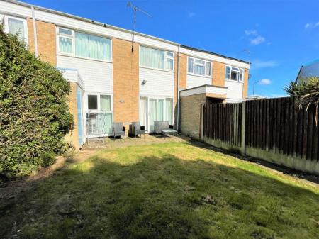 4 bedroom Terraced House to let in 117 Downs Rd - 4 Bedroom Student Home -UKC