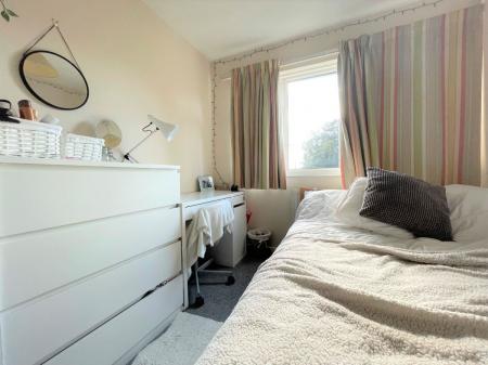 4 bedroom Terraced House to let in 117 Downs Rd - 4 Bedroom Student Home -UKC