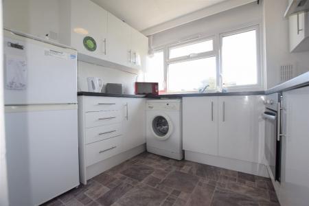 3 Bedroom Student Home - 23 Hawe Close, UKC