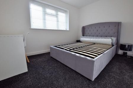 4 bedroom Terraced House to let in 12 Montfort Close, Canterbury