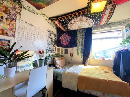 4 bedroom Terraced House to let in 4 Bed Student Home - 5 Headcorn Drive, Canterbury