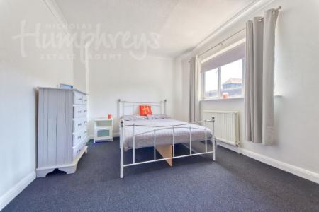 5 bedroom Terraced House to let in 5 Bed Student Home - 30 Regency Place